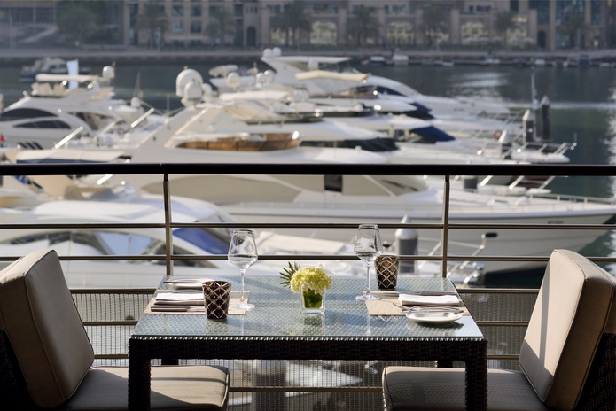 dubai marina yacht restaurant